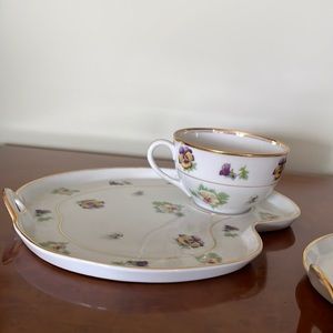 Chine tea cup and saucers/ dessert plate set of 2 Bavaria 22 it gold